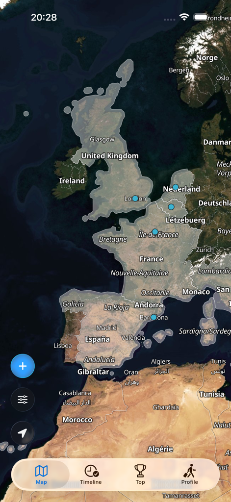 BeenEverywhere 앱의 유럽 위성 지도로, 파란색 핀으로 방문한 지역과 도시를 강조 표시합니다.
