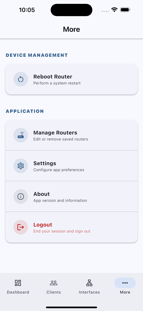 Pantalla de la aplicación LuCI Mobile que muestra más opciones, como reiniciar el router y configuración