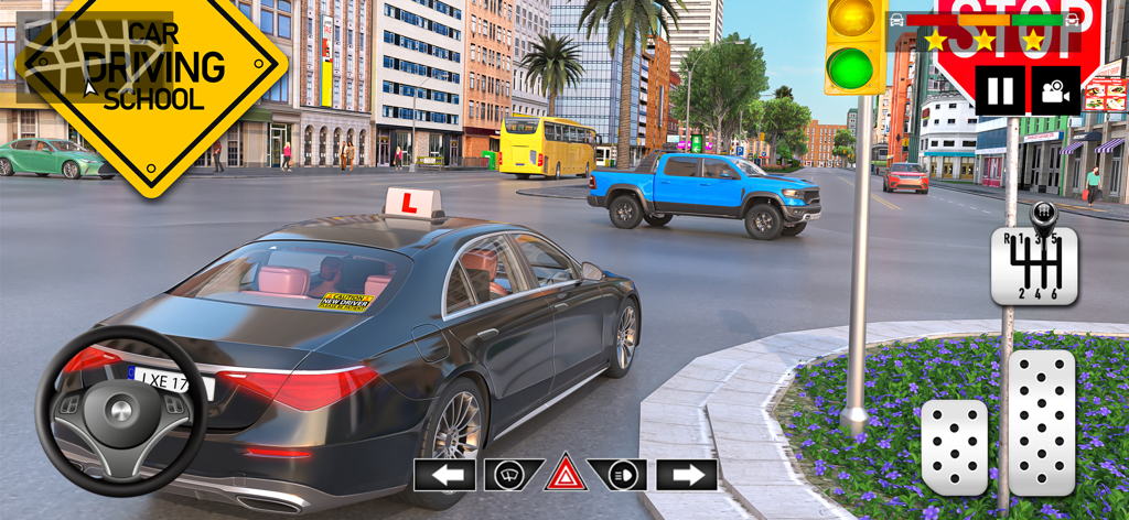 Gameplay de Autoescuela Real mostrando un coche de aprendizaje negro en una intersección de la ciudad con controles de conducción realistas