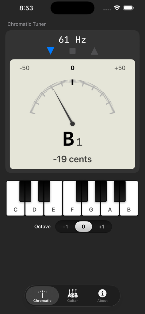 Just Tune - Guitar Tuner - A tela do afinador cromático do aplicativo Just Tune com um medidor de agulha, um teclado de piano para tons de referência e exibição de frequência.