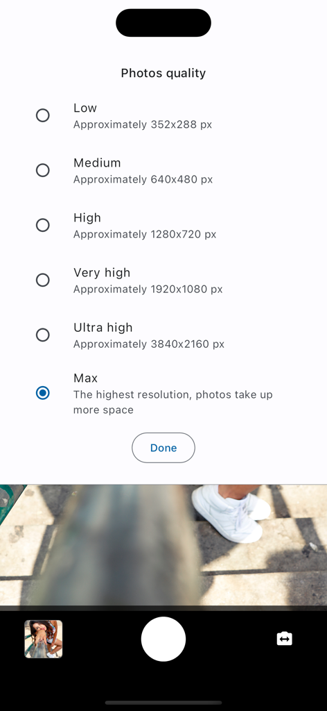 selfer - timer camera - Interface of selfer app showing photo quality selection menu from low to maximum resolution