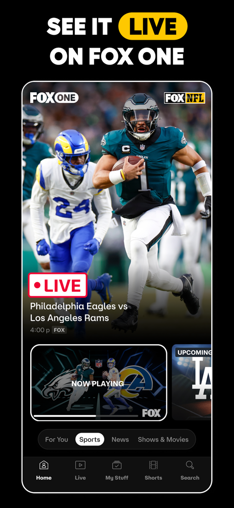 FOX One: Live News, Sports, TV - FOX Oneアプリのインターフェース。フィラデルフィア・イーグルス対ロサンゼルス・ラムズのライブNFLゲームが表示され、スポーツとニュースのナビゲーションメニューがあります。