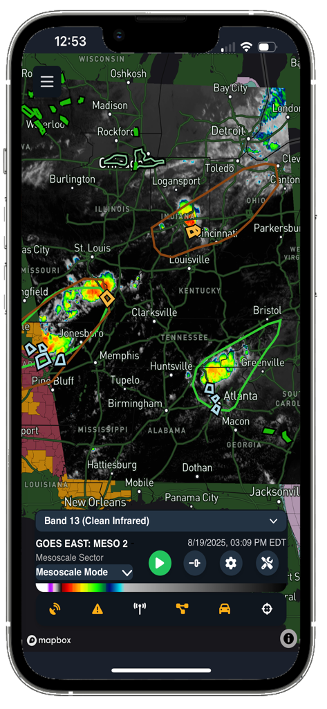 cycRad - cycRad app interface showing clean infrared satellite radar with severe weather storm tracking.