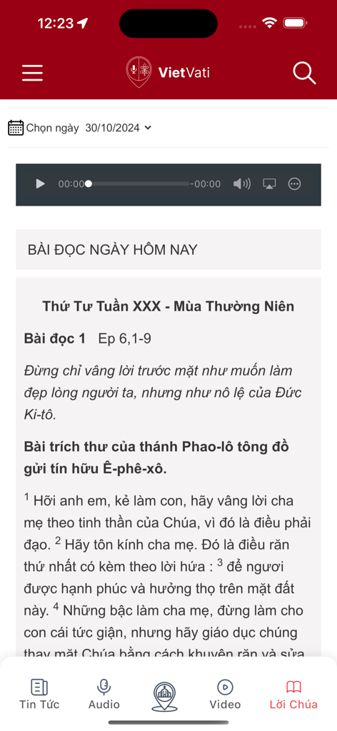 Vietnamese Catholic app screen showing a daily religious reading in Vietnamese