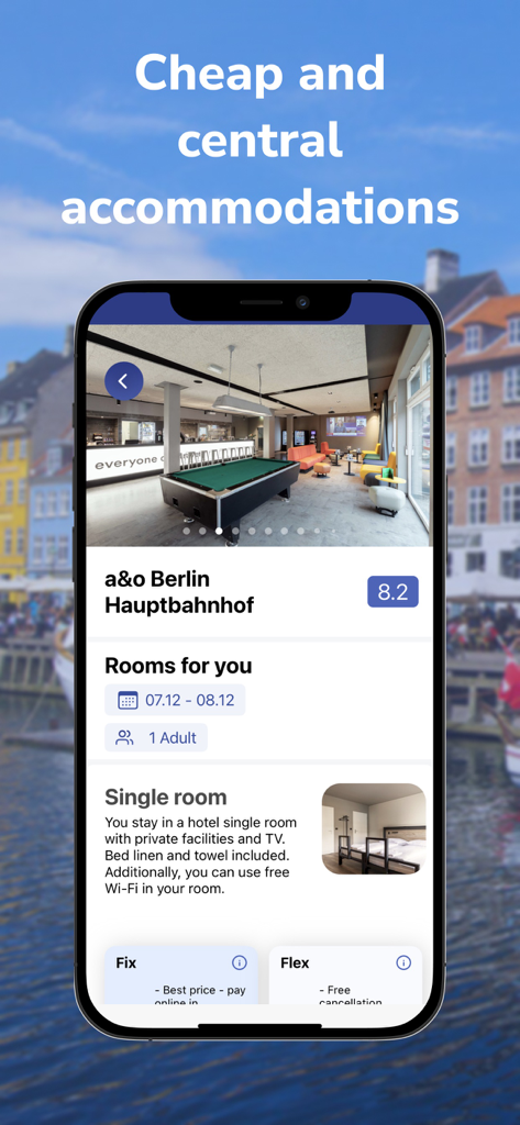 Schermata mobile che mostra la pagina di prenotazione di una camera d'ostello per un a&o Berlino Hauptbahnhof con dettagli della camera e opzioni di prezzo