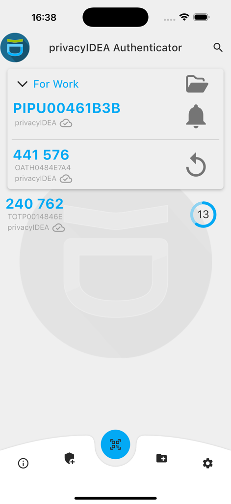 privacyIDEA Authenticator - Interfaccia dell'app privacyIDEA Authenticator che mostra più token di password monouso e un timer di conto alla rovescia.