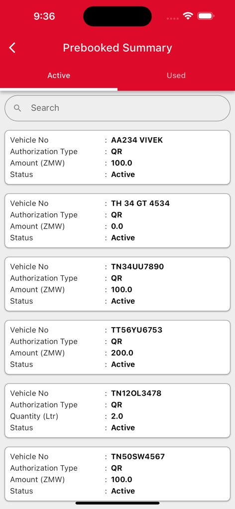 Meru Fleet Solutions - Una pantalla de resumen que muestra una lista de transacciones de combustible pre-reservadas activas para varios vehículos con detalles de autorización QR.