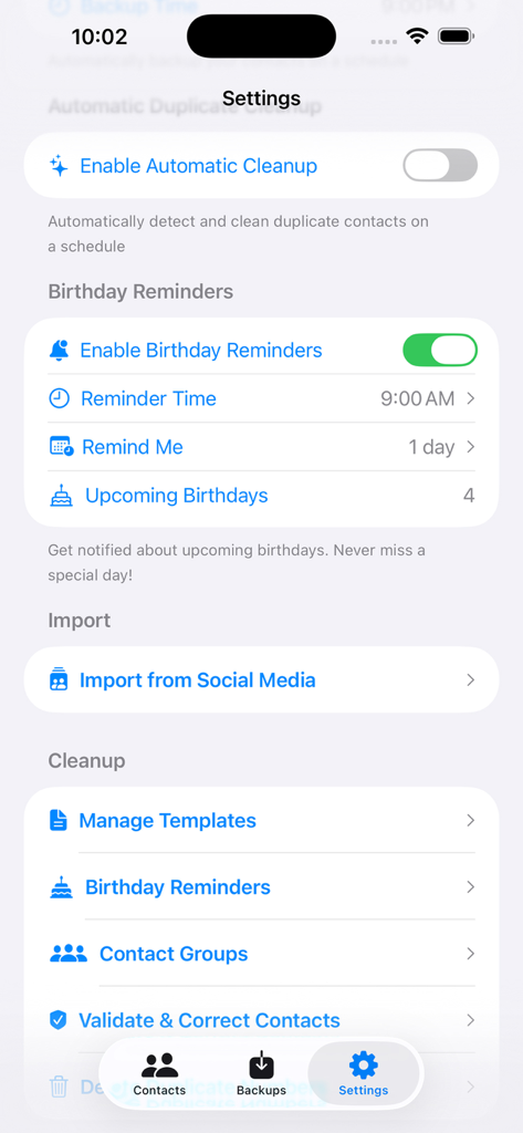 Einstellungsbildschirm der Contact Backup-App, der Erinnerungen an Geburtstage und Optionen zur Kontaktenbereinigung zeigt