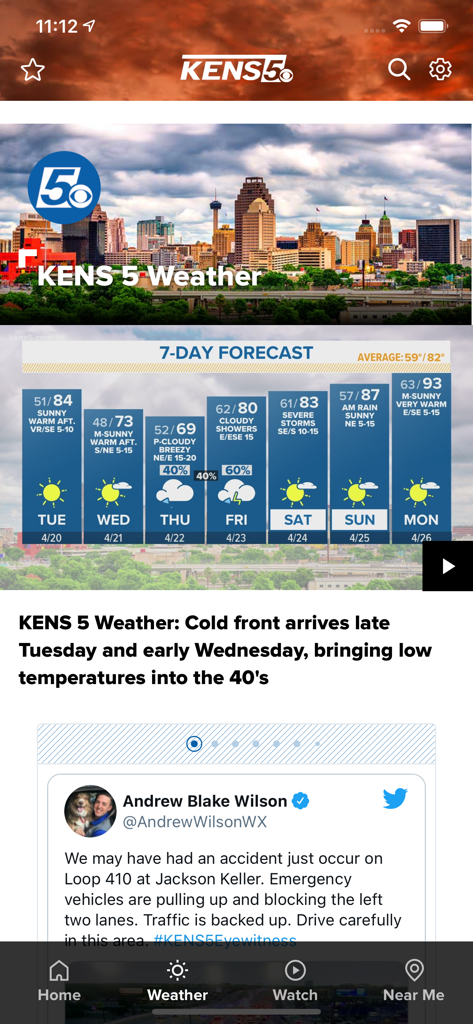 KENS 5 San Antonio Nachrichten App-Oberfläche mit einer 7-Tage-Wettervorhersage und lokalen Verkehrswarnungen