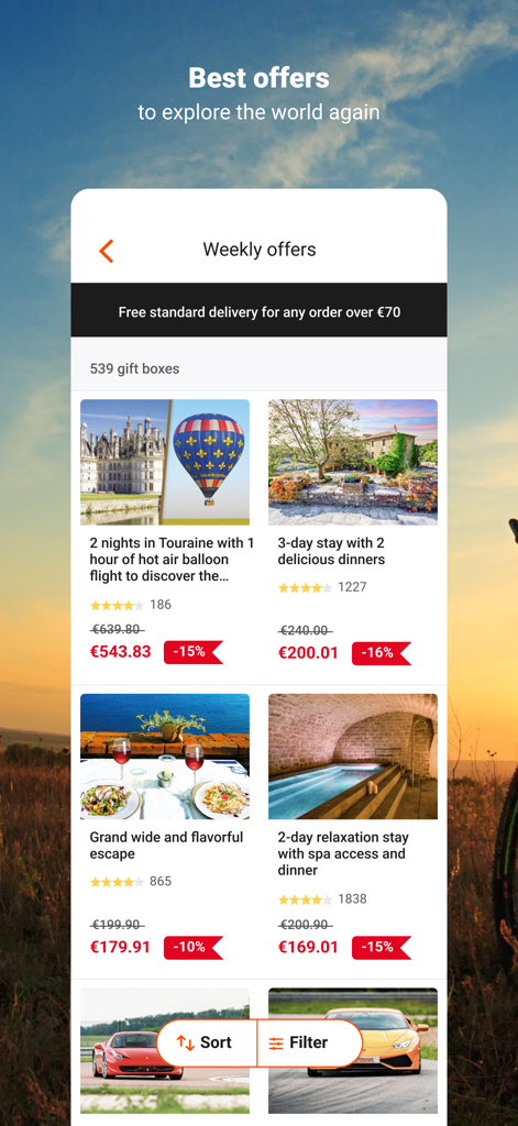 Smartbox app screen displaying weekly offers for experience gifts like balloon rides and spa stays.