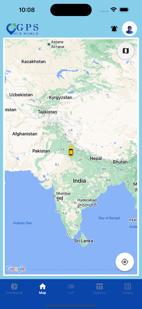 GPS OUR WORLD - Die mobile Anwendung GPS OUR WORLD zeigt den Live-Standort eines Fahrzeugs auf einer Karte für Echtzeit-Flottenmanagement.