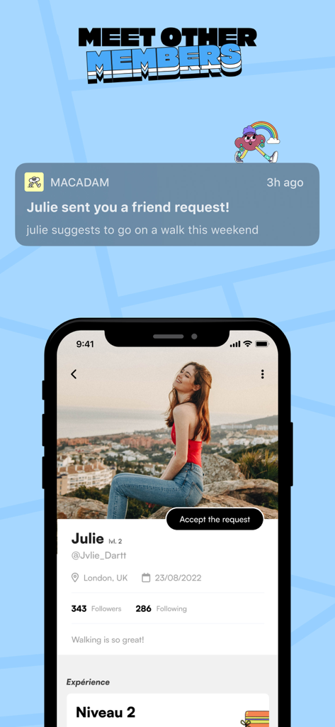 Macadam, The Step Counter. - Macadamアプリで、ユーザーを散歩に誘う友人リクエストが表示されたスマートフォンの画面。