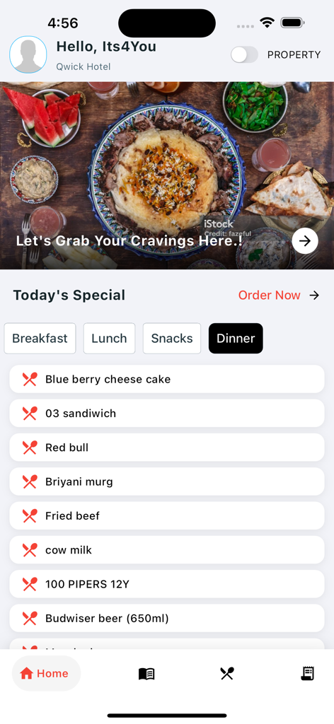 Interfaccia mobile di Cloud Hotel ERP che mostra un menu di ordinazione cibo dell'hotel con opzioni per la cena