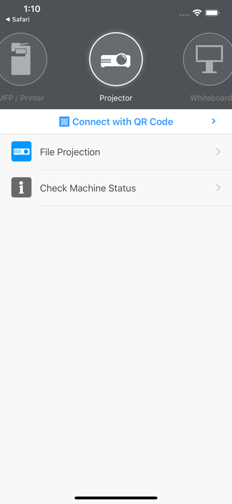 Interfaccia dell'app RICOH Smart Device Connector che mostra il menu del proiettore con opzioni per la connessione tramite codice QR e la proiezione di file