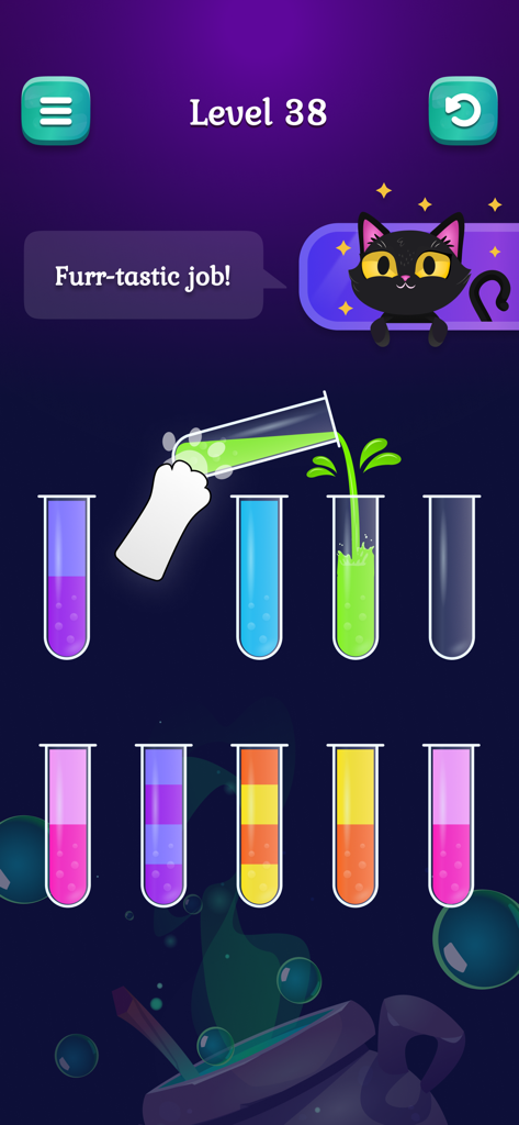 Water Sort Puzzle: Color Match - Pantalla del juego móvil de Water Sort Puzzle mostrando un personaje de gato negro y tubos de líquido de colores