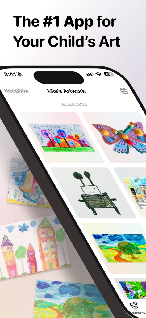 Tela do iPhone exibindo o aplicativo Keepbox com uma galeria digital de desenhos infantis coloridos organizados por data