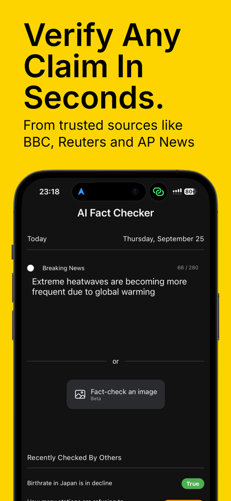 La interfaz de la App Verificador de Hechos IA que muestra una afirmación de noticias sobre olas de calor siendo verificada usando fuentes confiables como BBC y Reuters.