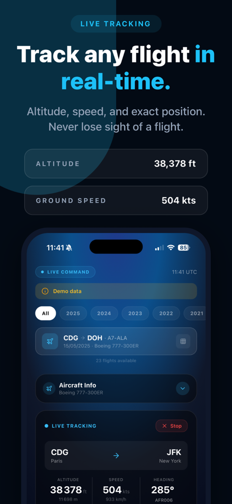 FlightLog – Flight Logbook - Screenshot der FlightLog-App, die die Echtzeit-Flugverfolgung mit Höhen- und Geschwindigkeitsstatistiken zeigt