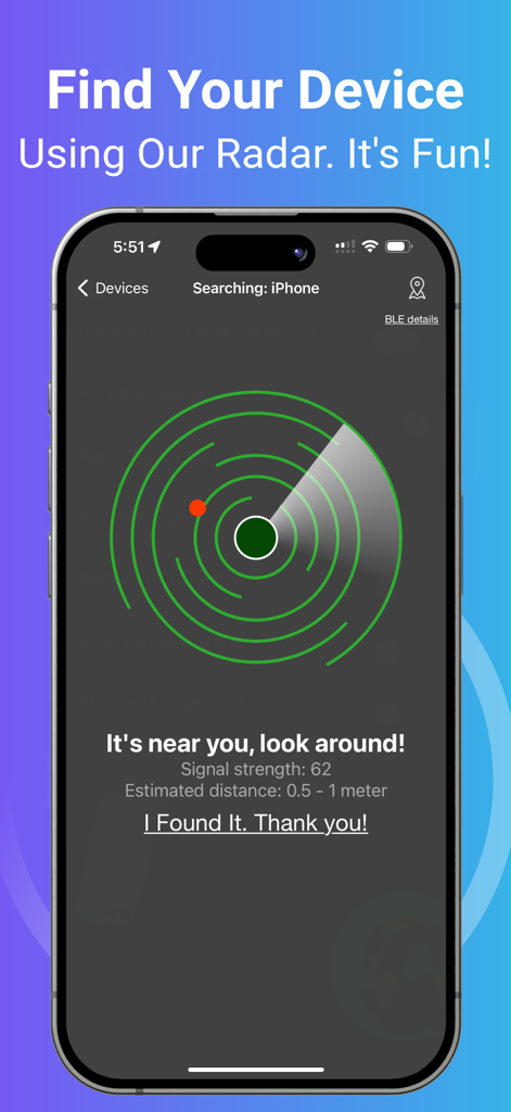 Un smartphone que muestra una interfaz de radar con un punto rojo que indica la proximidad de un dispositivo Bluetooth perdido.