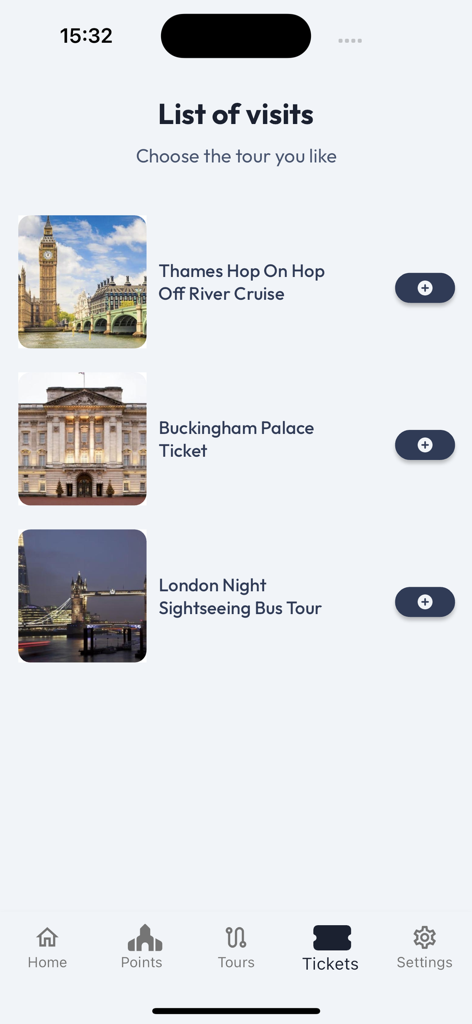 Ein Bildschirm, der eine Liste von Londoner Touren und Tickets anzeigt, darunter eine Flussfahrt und der Buckingham Palace.