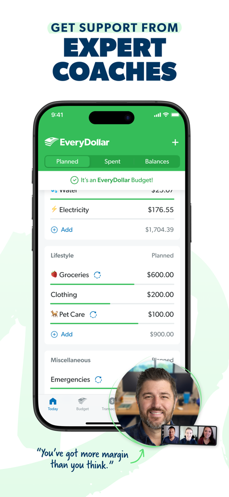 Interfaz de la aplicación móvil EveryDollar que muestra categorías de presupuesto familiar y soporte de un coach financiero