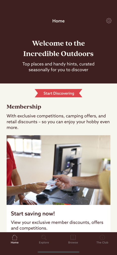 SiteSeeker - SiteSeekerアプリのホームページ。会員特典とキャンプ割引が表示されています。