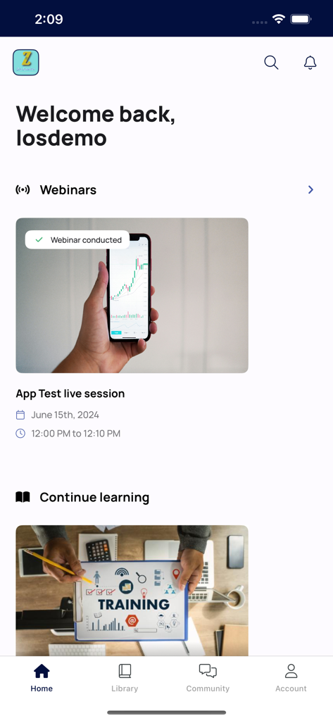 Zen Investor - Der Startbildschirm der Zen Investor App mit Aktienhandels-Webinaren und Investment-Lernmodulen.