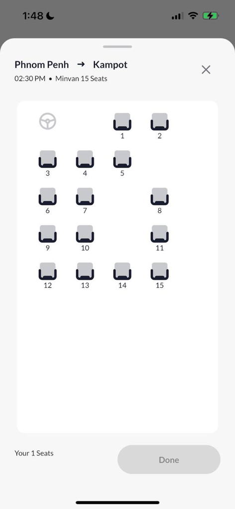 Mobile App-Oberfläche, die eine Sitzplatzauswahl für einen 15-Sitzer-Minivan für eine Reise von Phnom Penh nach Kampot zeigt