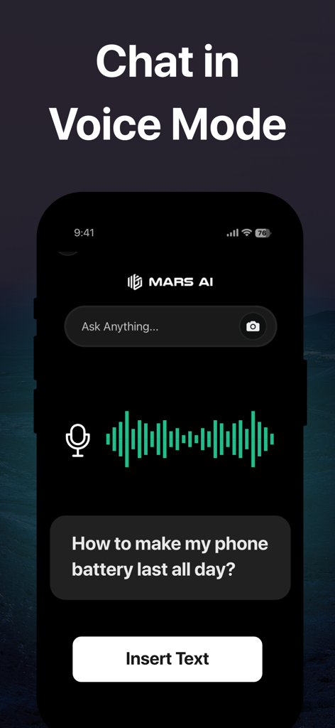 Mars AI: Your AI Assistant - Capture d'écran de l'application Mars AI montrant l'interface de chat vocal avec une forme d'onde audio verte et une commande vocale sur la durée de vie de la batterie.