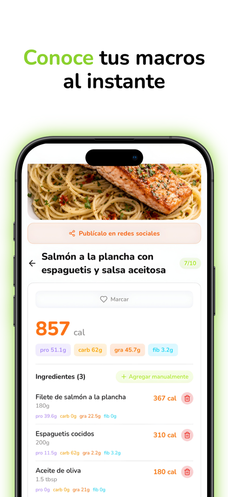 Calor.IA: Contador de Calorías - CalorIA app interface showing the calorie and macro breakdown for a salmon and pasta meal