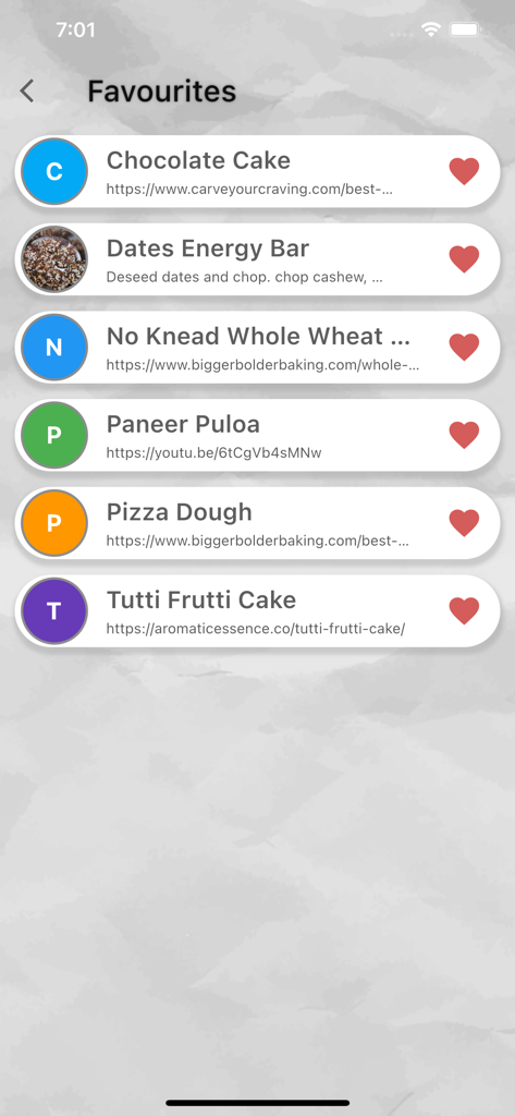 Liste der gespeicherten Lieblingsrezepte in der Mein Kochbuch App, einschließlich Schokoladenkuchen und Pizzateig
