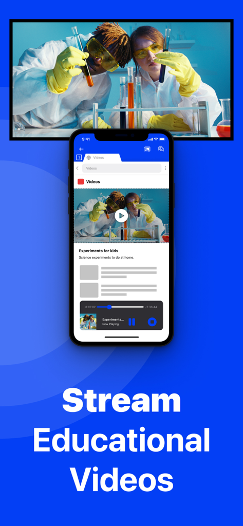 iPhone spiegelt ein wissenschaftliches Lehrvideo auf einen Panasonic Smart TV