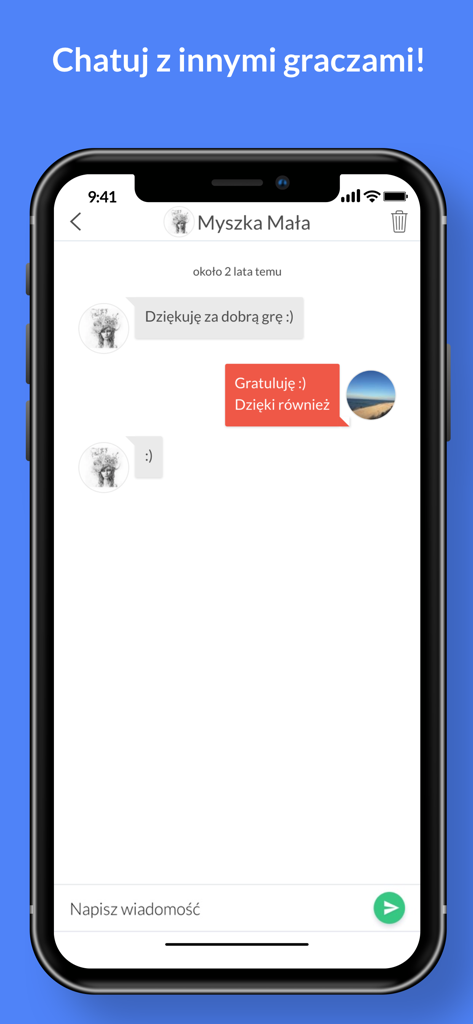 Smartphone screen showing the in-app chat feature where players exchange friendly messages in Polish after a match.