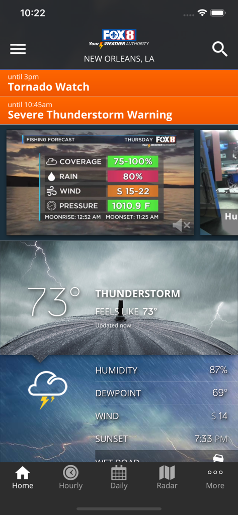 FOX 8 Weather - Interfaz de la aplicación El Tiempo de FOX 8 que muestra alertas de clima severo y pronóstico de pesca para Nueva Orleans