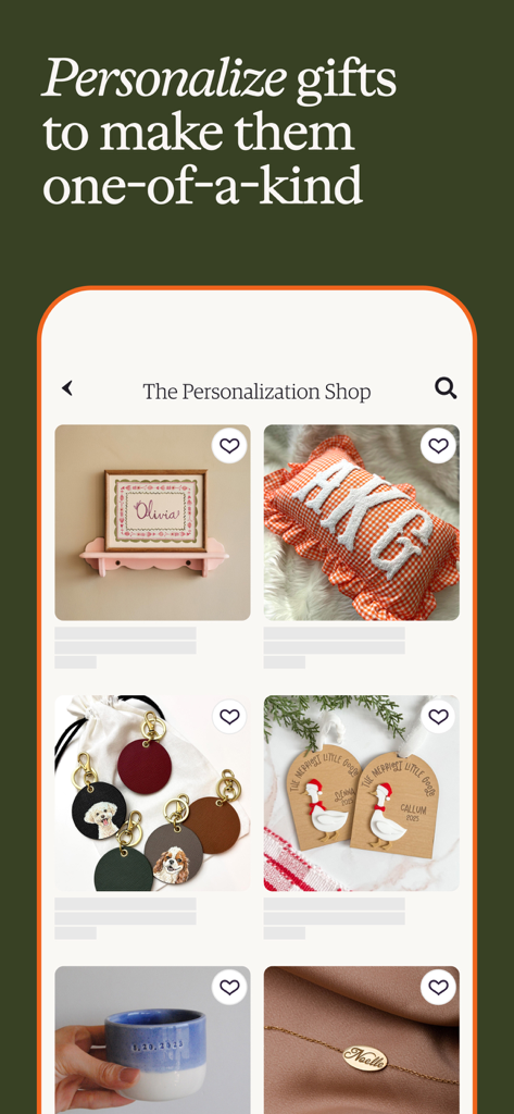 Écran de l'application Etsy montrant des articles cadeaux personnalisés comme des oreillers monogrammés et des bijoux personnalisés