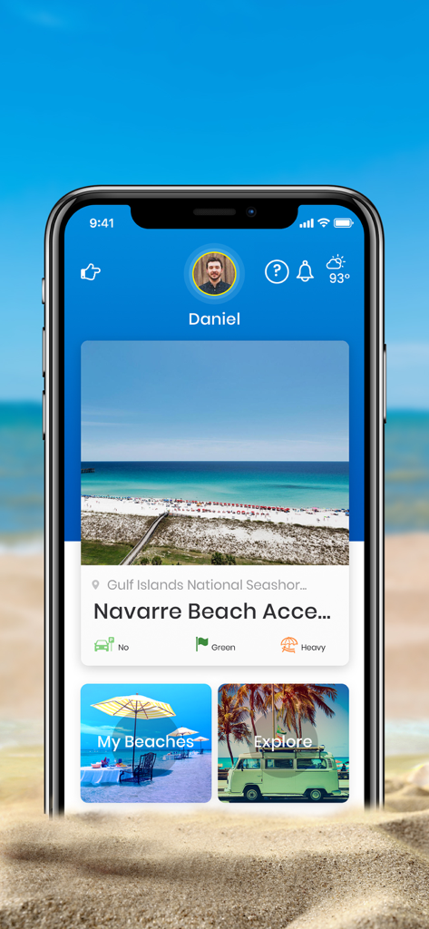 Beach Bums - La interfaz de la aplicación Beach Bums muestra las condiciones meteorológicas, de aparcamiento y de multitud de fuentes comunitarias para Navarre Beach