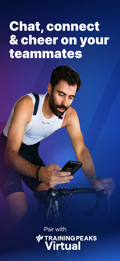 Un ciclista usando la aplicación TrainingPeaks Hub en su teléfono durante una ruta en interiores para chatear y conectarse con compañeros de equipo