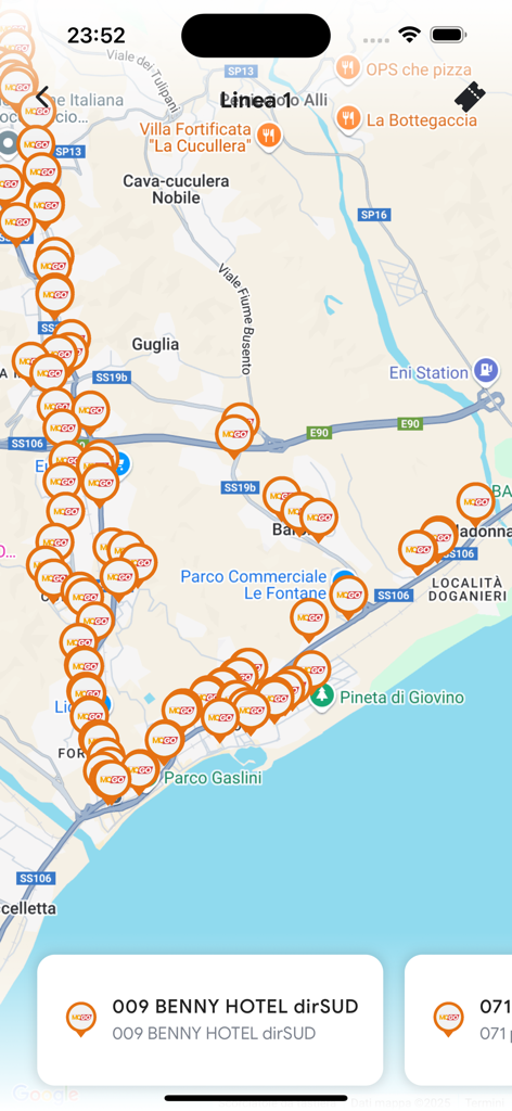 MOGO - Catanzaroの多数のバス停の場所とルートの詳細を表示するMOGOアプリの地図インターフェース