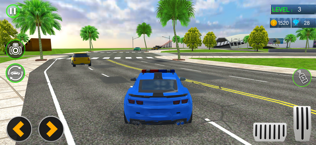 City Police War - Car Games 3D - Captura de pantalla del juego de un coche de policía azul conduciendo por las calles de la ciudad en una simulación 3D