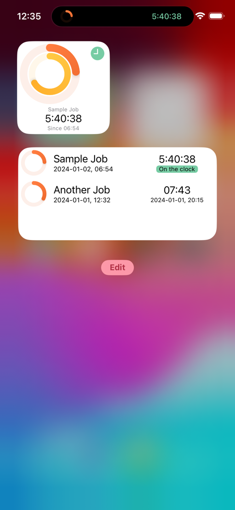 Widget iOS di Time Arc su una schermata principale che mostrano timer di monitoraggio del tempo attivi e anelli di avanzamento per più lavori.