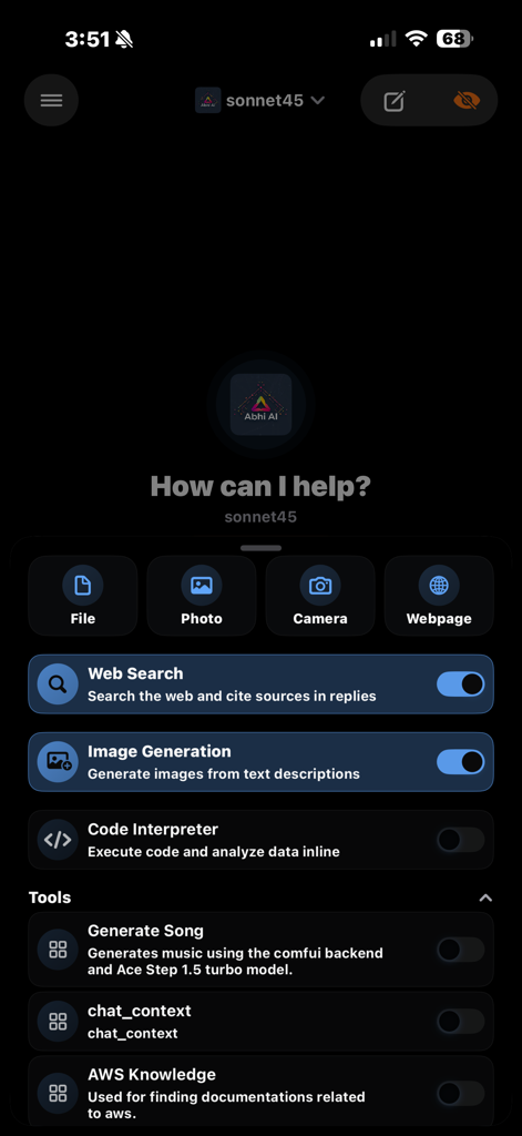 Open UI - Open WebUI Client - Interface do aplicativo Open UI no iOS mostrando ferramentas de chat de IA, incluindo pesquisa na web e geração de imagens