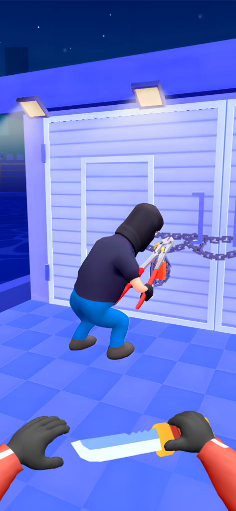 Vista en primera persona de un asesino con cuchillo acercándose a un enemigo cortando cadenas de una puerta en Hit Master 3D