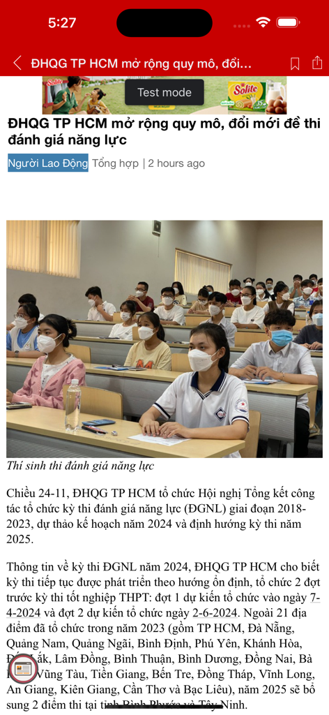 Báo Điện Tử - Đọc báo online - Captura de pantalla de un artículo de noticias vietnamita sobre exámenes de evaluación de competencias universitarias con estudiantes en un aula.