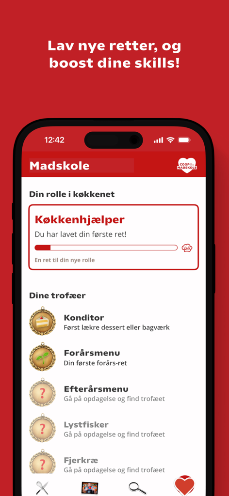 GoCookアプリのインターフェイスには、ユーザーの調理トロフィーとキッチンヘルパーのスキルレベルが表示されています