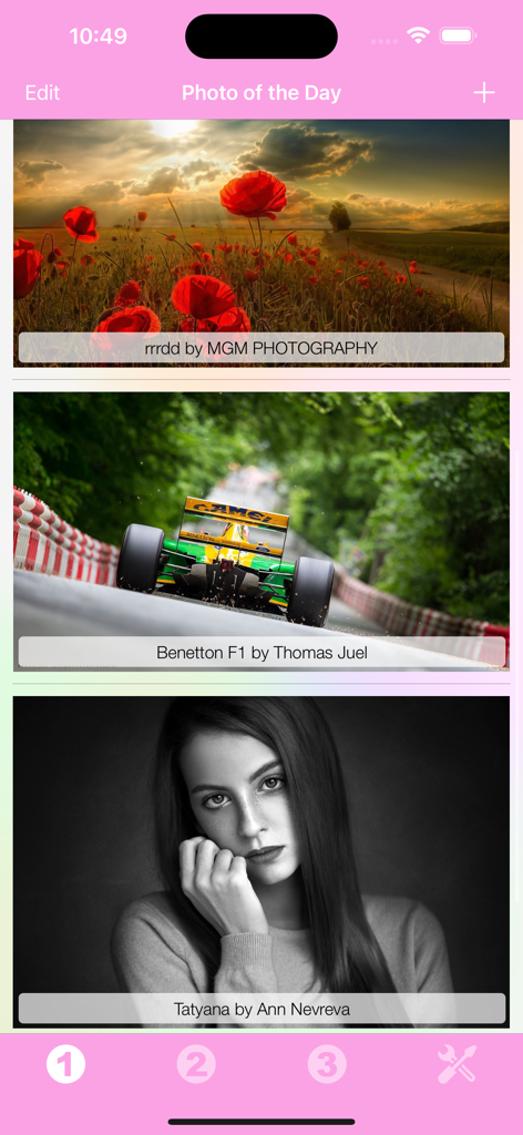 Photo Of The Day Widget - Una interfaz de usuario rosa de la aplicación Widget Foto del Día que muestra una lista curada de imágenes de alta calidad que incluyen paisajes naturales, coches deportivos y retratos en blanco y negro.