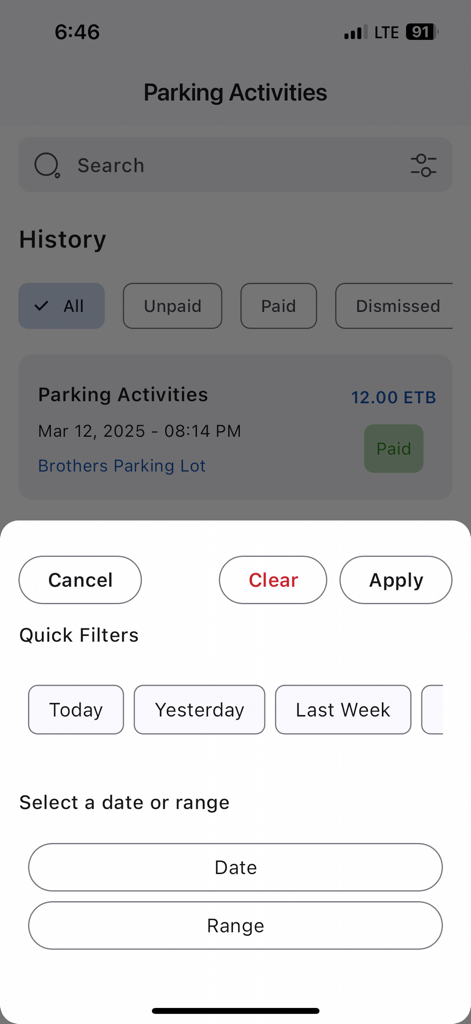 Interfaz de la aplicación AATMA Drivers que muestra el historial de actividades de estacionamiento con un menú de filtro abierto de fecha y estado.