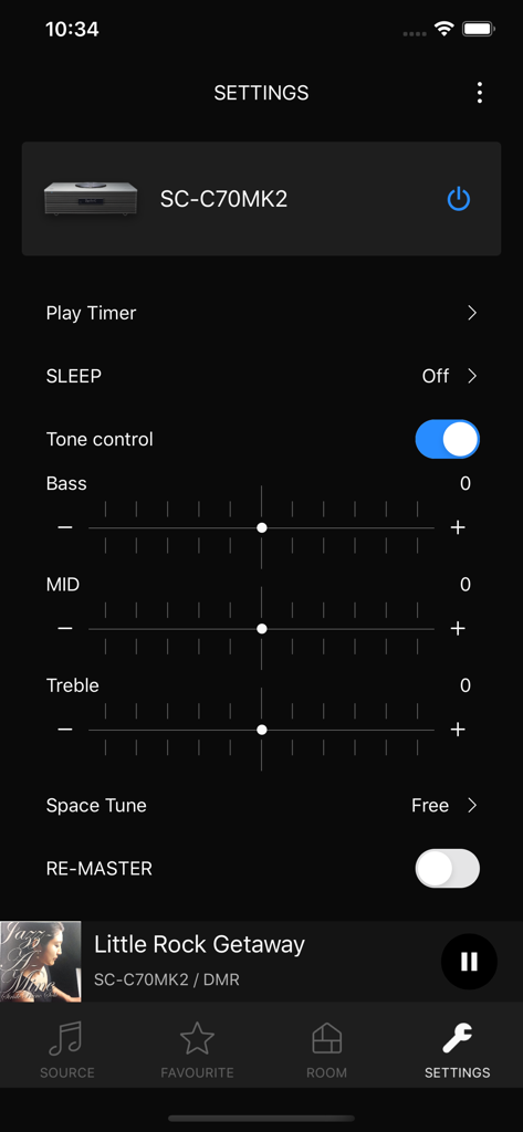 Technics Audio Center - Ecrã de definições da aplicação Technics Audio Center a mostrar controlos de tom e definições de dispositivo para a coluna SC-C70MK2