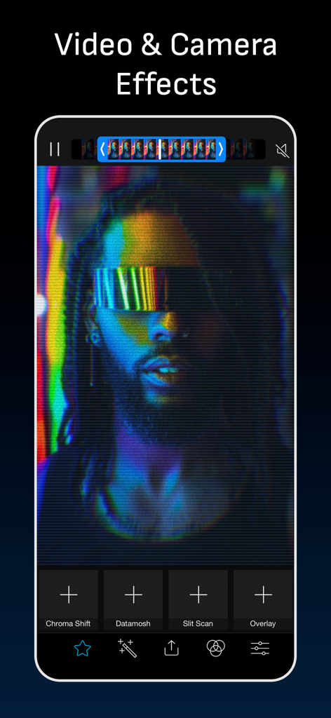 Glitch Art Studio: Cam Effects - Interfaz de la aplicación móvil que muestra a una persona con gafas futuristas y un efecto glitch cyberpunk aplicado a un vídeo.