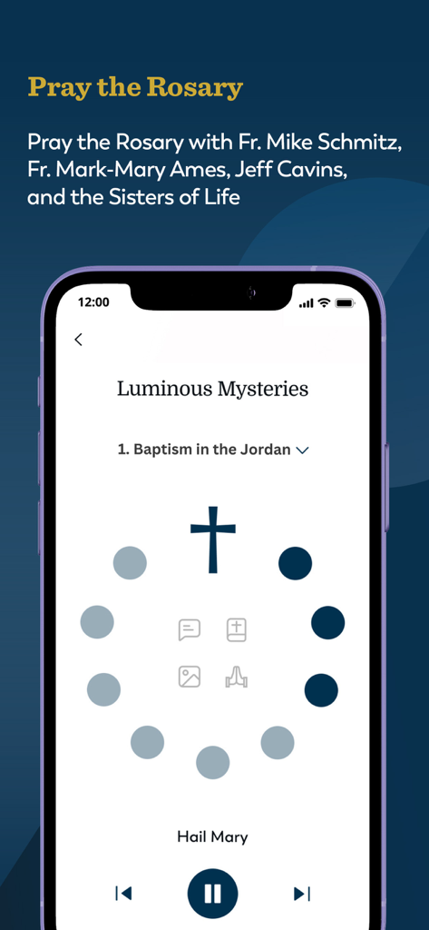 Ascension: Catholic Bible - Interfaz de la aplicación Ascension mostrando los Misterios Luminosos para rezar el Rosario Católico con el Padre Mike Schmitz.