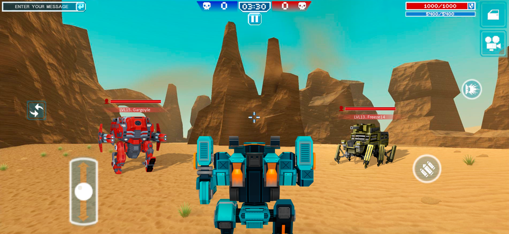Blocky Cars - tank games - Batalla multijugador entre robots blocky en una arena desértica